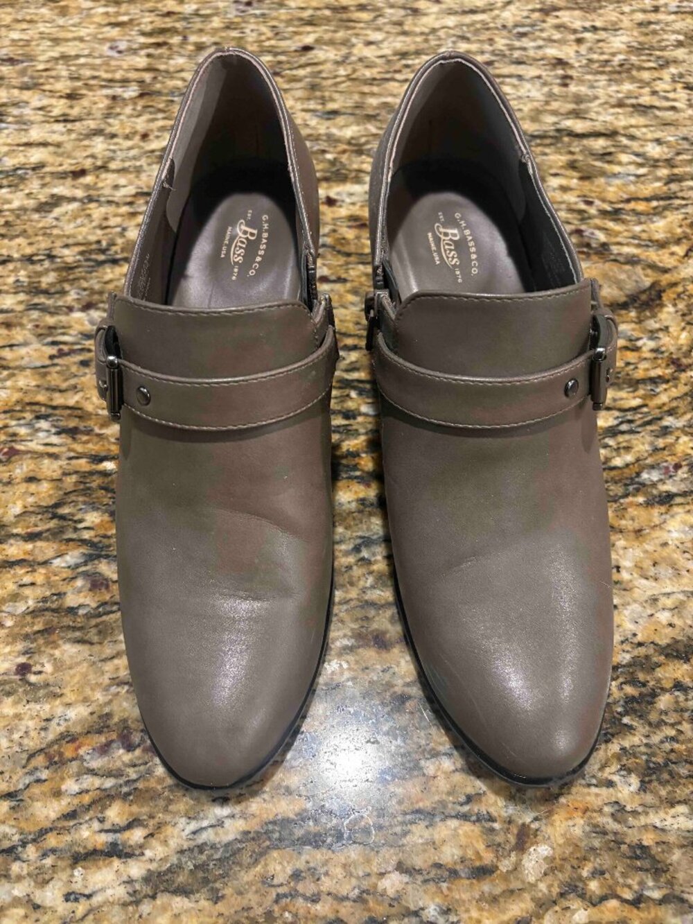 Bass heeled shoes 8.5